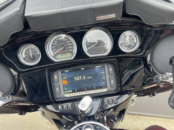 2016 Harley-Davidson, dovoz Kanada — foto 11 z 12