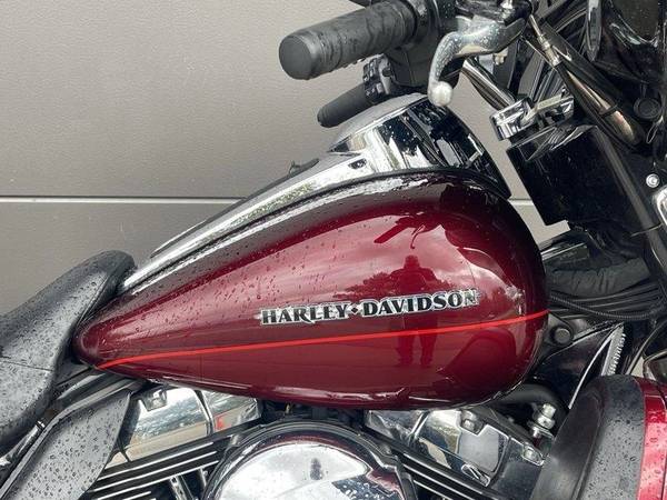 2016 Harley-Davidson, dovoz Kanada — foto 2 z 12