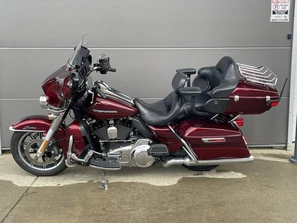 2016 Harley-Davidson, dovoz Kanada — foto 8 z 12