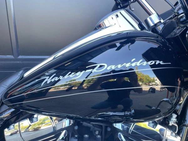 2013 Harley-Davidson, dovoz Kanada — foto 2 z 12