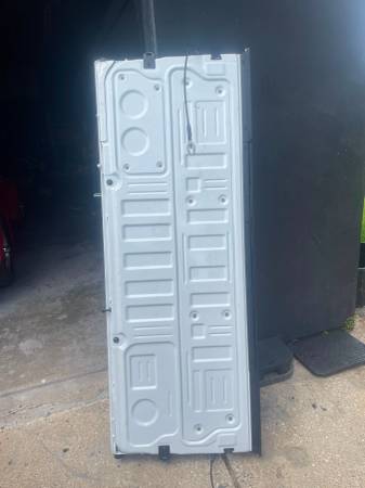 2024-2026 F250/350 Tailgate, dovoz USA — foto 4 z 9