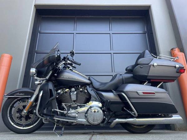2017 Harley-Davidson, dovoz Kanada — foto 6 z 12