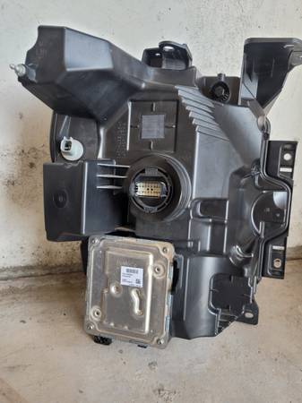 24/26 F150 LEFT HEADLIGHT, dovoz USA — foto 6 z 9