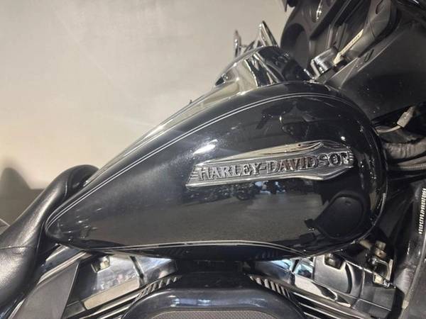 2015 Harley-Davidson, dovoz Kanada — foto 2 z 12