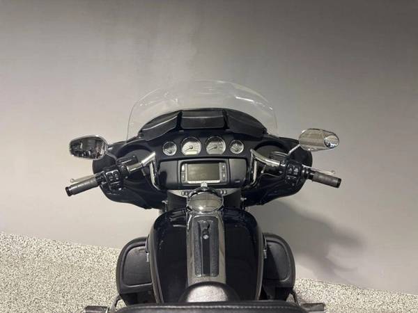 2015 Harley-Davidson, dovoz Kanada — foto 9 z 12
