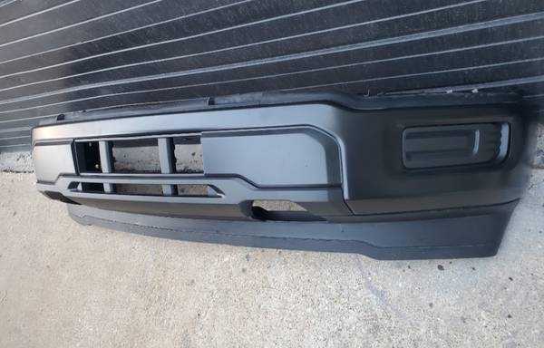 2024-2026 F150 FRONT BUMPER, dovoz USA — foto 1