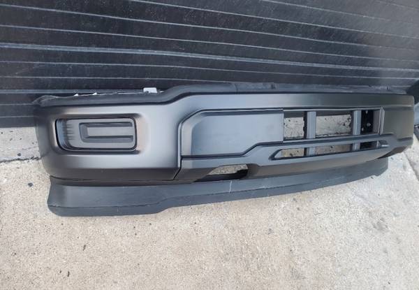 2024-2026 F150 přední nárazník, dovoz USA — foto 3 z 4