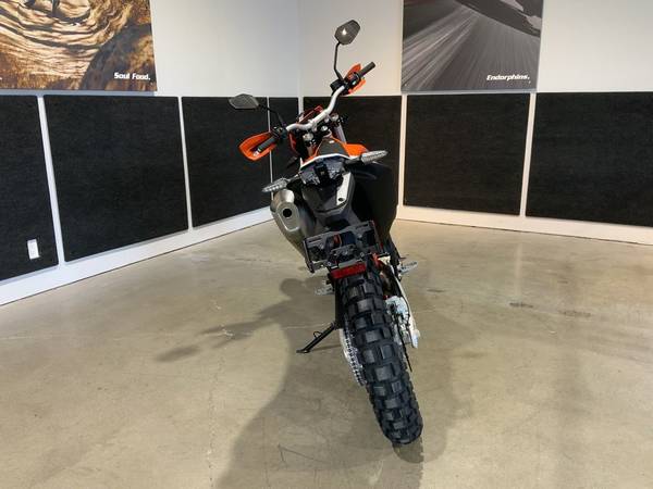 2026 KTM, dovoz Kanada — foto 4 z 7