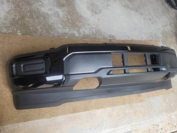 24/26 FORD F150 FRONT BUMPER, dovoz USA — foto 4 z 4