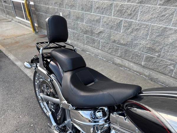 2013 Harley-Davidson, dovoz Kanada — foto 11 z 12