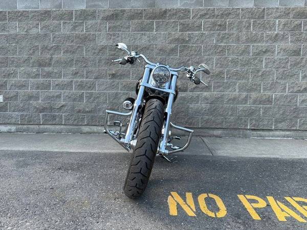 2013 Harley-Davidson, dovoz Kanada — foto 4 z 12