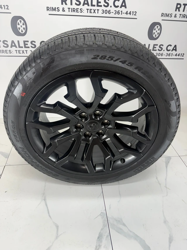 285/45/22 Pirelli Tires 22 inch Ram 1500 Rims 6x139 Takeoffs, dovoz Kanada — foto 3 z 5