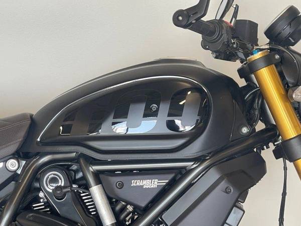 2022 Ducati, dovoz Kanada — foto 2 z 12