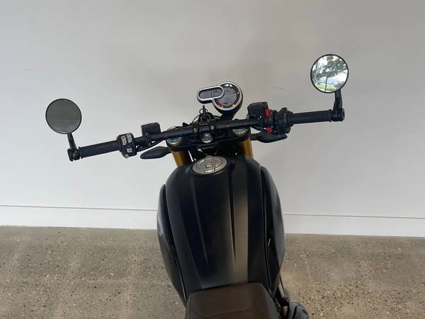2022 Ducati, dovoz Kanada — foto 8 z 12