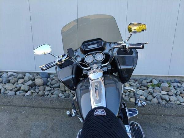 2011 Harley-Davidson, dovoz Kanada — foto 8 z 12