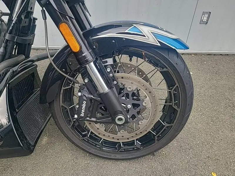 2023 Harley-Davidson Unspecified, modrá, 21 891 km, dovoz Kanada — foto 6 z 12