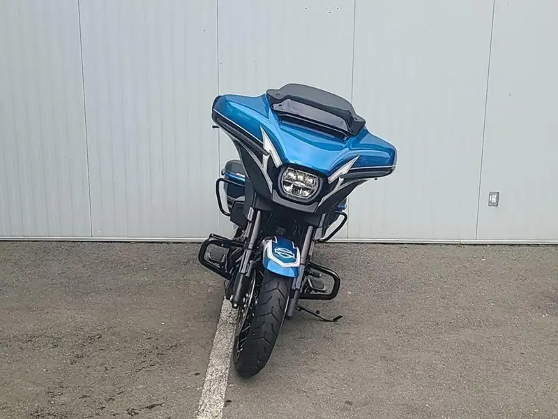 2023 Harley-Davidson Unspecified, modrá, 21 891 km, dovoz Kanada — foto 8 z 12