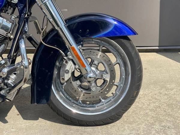 2008 Harley-Davidson, dovoz Kanada — foto 3 z 12