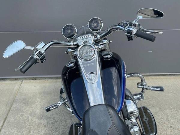 2008 Harley-Davidson, dovoz Kanada — foto 9 z 12
