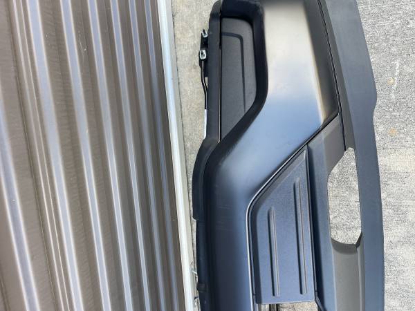 2021 2022 2023 Ford F150 přední nárazník, dovoz USA — foto 7 z 12