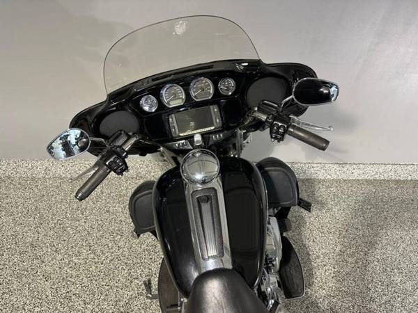 2016 Harley-Davidson, dovoz Kanada — foto 10 z 12