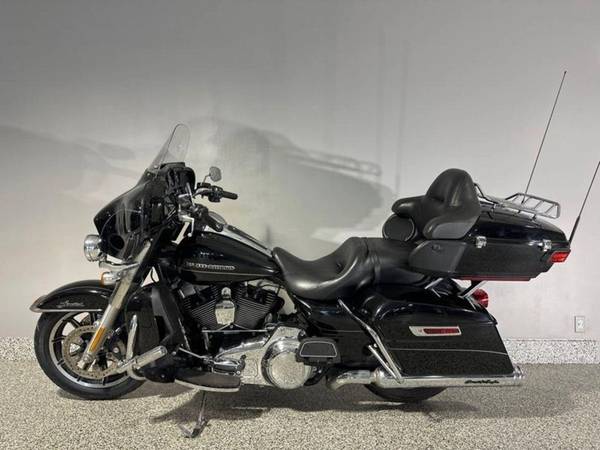 2016 Harley-Davidson, dovoz Kanada — foto 5 z 12