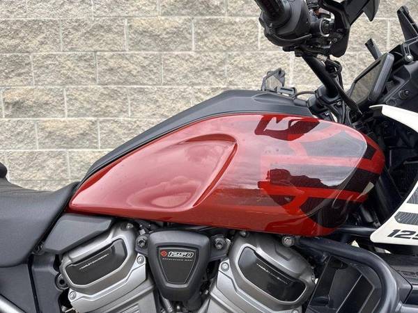 2021 Harley-Davidson, dovoz Kanada — foto 2 z 12