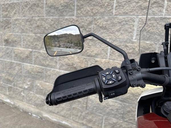 2021 Harley-Davidson, dovoz Kanada — foto 9 z 12