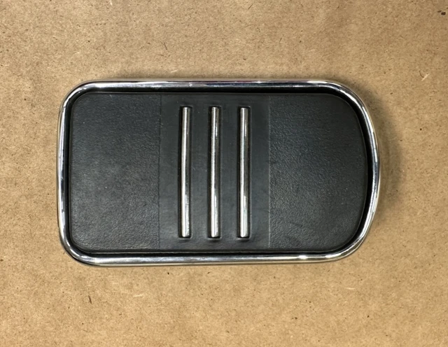 Harley Streamliner Rider Footboard, Brake + Shift Pegs ½ Price, dovoz Kanada — foto 2 z 3
