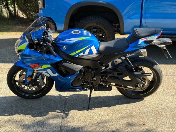 Suzuki, dovoz Kanada — foto 7 z 12