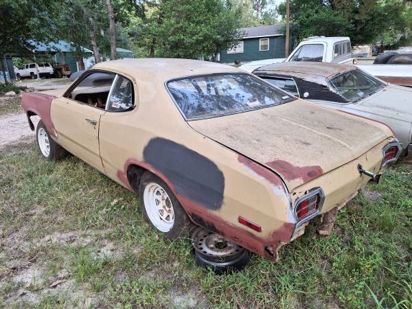 1974 Plymouth Duster, dovoz USA — foto 3 z 12