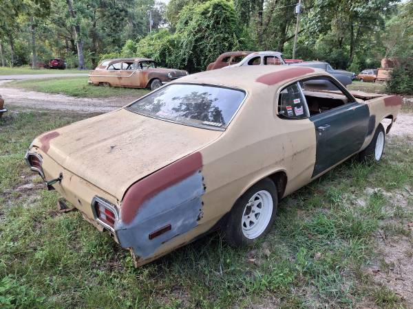 1974 Plymouth Duster, dovoz USA — foto 4 z 12