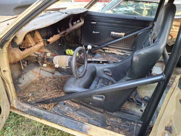 1974 Plymouth Duster, dovoz USA — foto 6 z 12