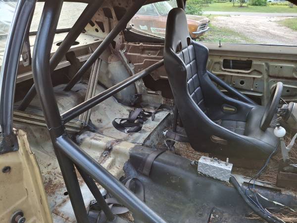1974 Plymouth Duster, dovoz USA — foto 7 z 12