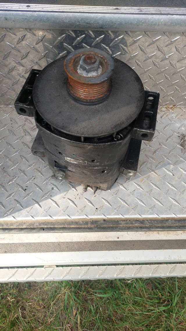 Volvo Vnl D12, 2007, OE použitý Spare Parts., dovoz Kanada — foto 4 z 5