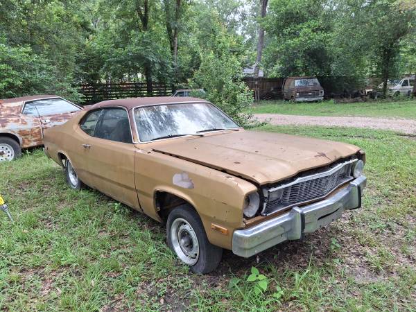 1975 Plymouth Duster Project Car, dovoz USA — foto 1