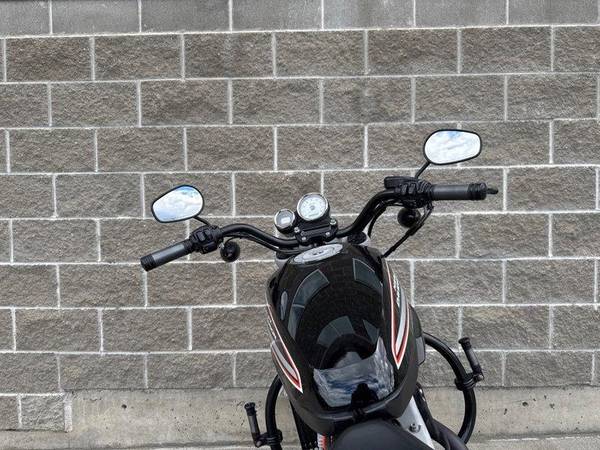 2009 Harley-Davidson, dovoz Kanada — foto 9 z 12