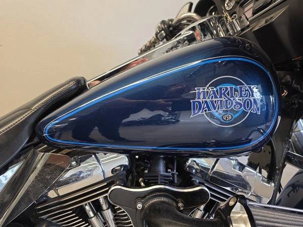 2002 Harley-Davidson, dovoz Kanada — foto 2 z 12
