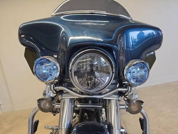 2002 Harley-Davidson, dovoz Kanada — foto 8 z 12