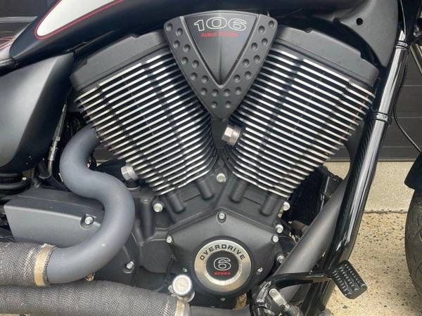 2014 Victory, dovoz Kanada — foto 5 z 12