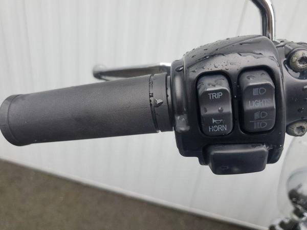 2012 Harley-Davidson, dovoz Kanada — foto 10 z 12