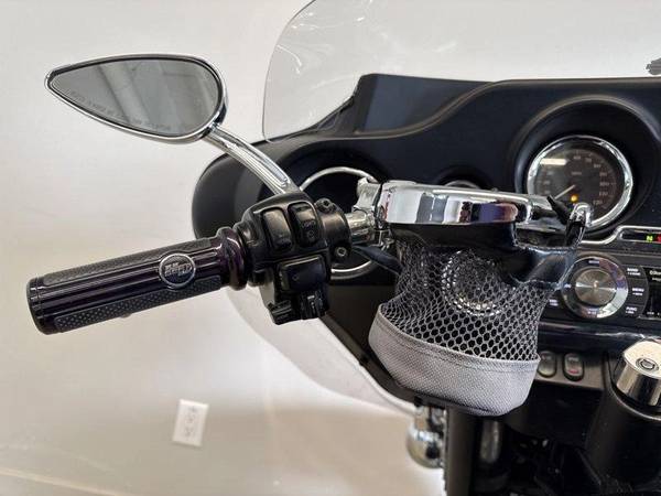 2005 Harley-Davidson, dovoz Kanada — foto 10 z 12