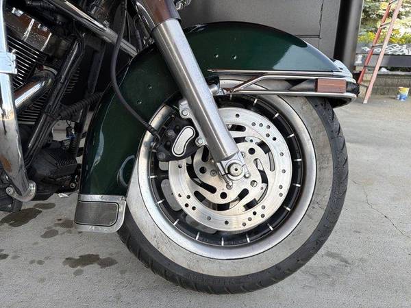 2005 Harley-Davidson, dovoz Kanada — foto 3 z 12