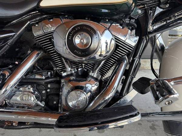 2005 Harley-Davidson, dovoz Kanada — foto 5 z 12