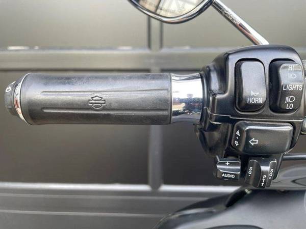 2005 Harley-Davidson, dovoz Kanada — foto 9 z 12