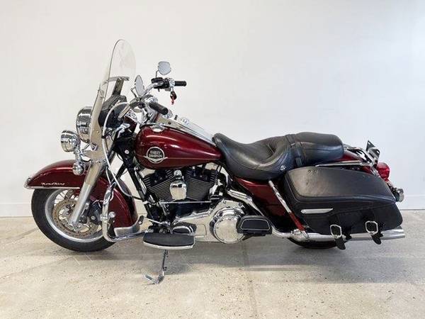 2008 Harley-Davidson, dovoz Kanada — foto 6 z 12