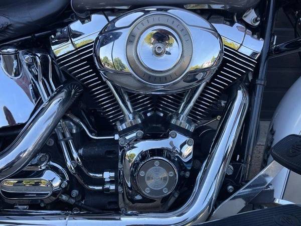 2008 Harley-Davidson, dovoz Kanada — foto 5 z 12