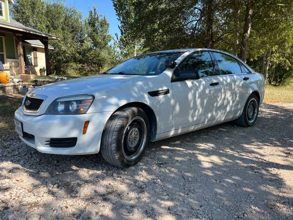 2011 Chevrolet Holden Caprice PPV, dovoz USA — foto 2 z 2