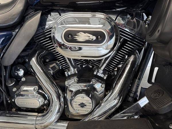2012 Harley-Davidson, dovoz Kanada — foto 5 z 12