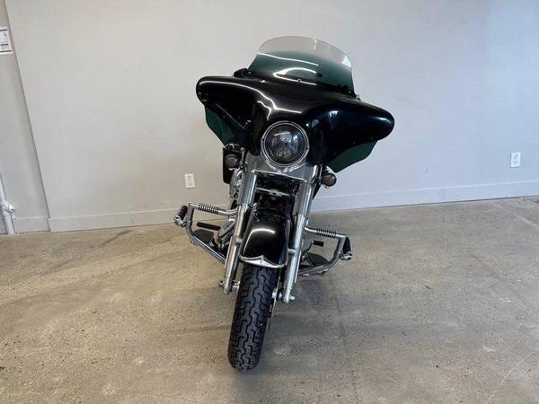 2012 Harley-Davidson, dovoz Kanada — foto 4 z 12